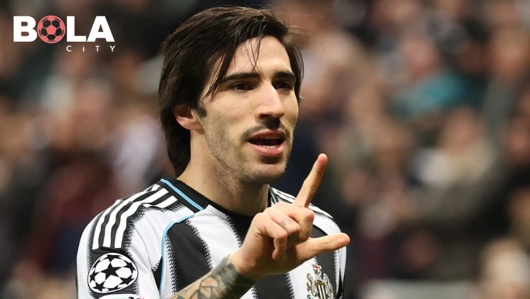 Sandro Tonali seragam Newcastle, peluang ke MU kecil menurut bolacity
